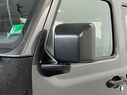 Certified 2022 Jeep Wrangler Unlimited Sahara w/ Cold Weather Group image 37