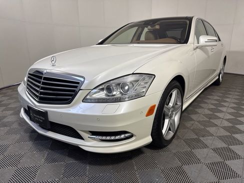 Used 2010 Mercedes-Benz S 550 4MATIC image 12