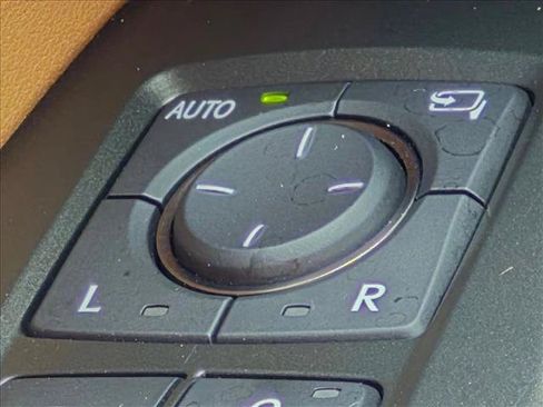 Used 2025 Lexus NX 250 FWD w/ Towing Package (2000 Lbs) image 13