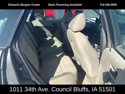 Used 2009 Ford Focus SE image 9