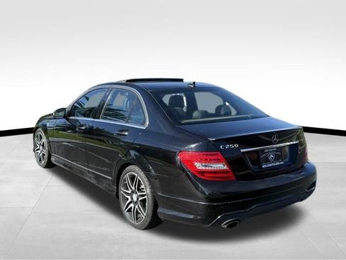 Used 2013 Mercedes-Benz C 250 Sedan image 4