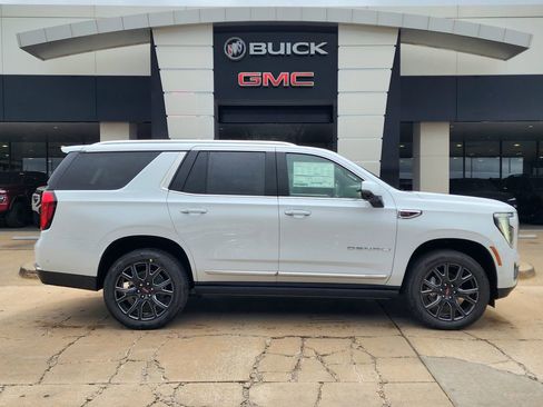 New 2026 GMC Yukon Denali AWD/4WD image 2