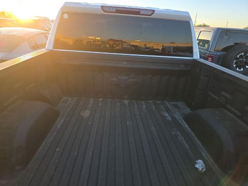 Used 2022 Chevrolet Silverado 1500 Custom AWD/4WD image 16