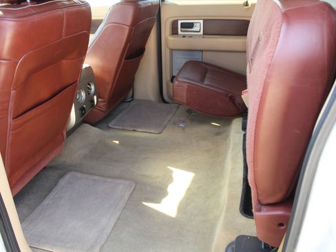 Used 2013 Ford F150 King Ranch w/ King Ranch Luxury Pkg image 26