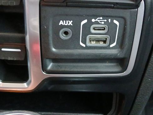 Used 2022 Jeep Wrangler Unlimited Sport AWD/4WD image 6