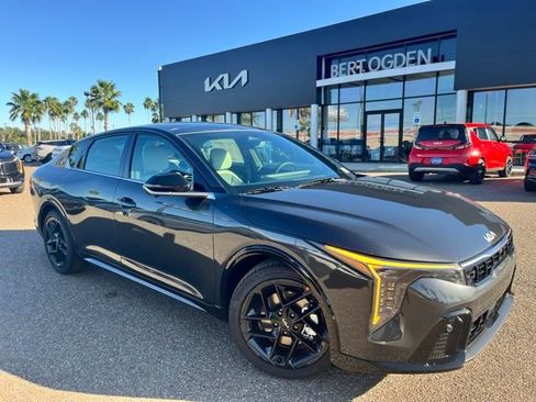 New 2025 Kia K4 GT-Line Turbo FWD image 1