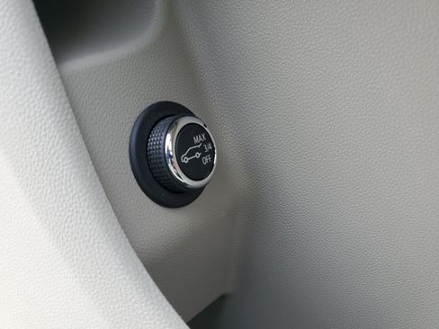 Used 2023 Cadillac XT4 Premium Luxury w/ Driver Assist Package image 33