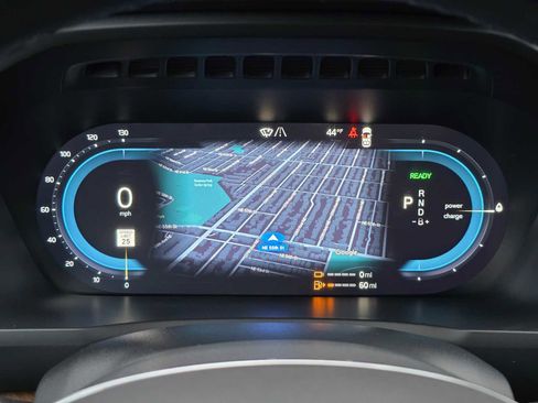 Used 2023 Volvo XC90 T8 Plus w/ Protection Package Premier image 22