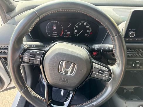 Used 2023 Honda HR-V Sport image 11