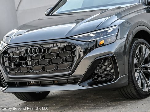 Used 2024 Audi Q8 Premium Plus image 11