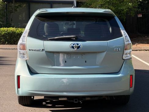 Used 2014 Toyota Prius V Three FWD image 9