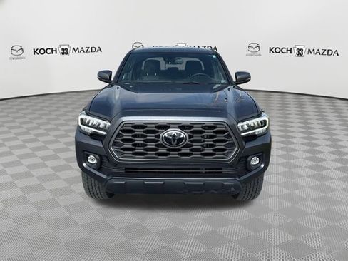Used 2023 Toyota Tacoma TRD Off-Road w/ Technology Package AWD/4WD image 2