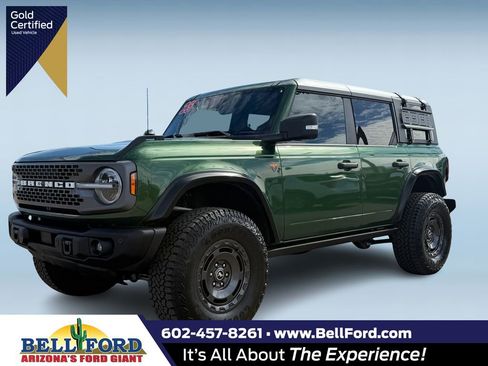 Used 2025 Ford Bronco Badlands image 1