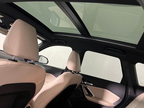 Used 2025 BMW X1 xDrive28i w/ Premium Package image 35