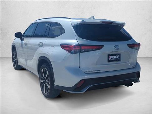 Used 2021 Toyota Highlander XSE image 5