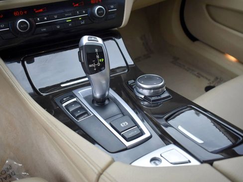 Used 2015 BMW 528i Sedan image 25