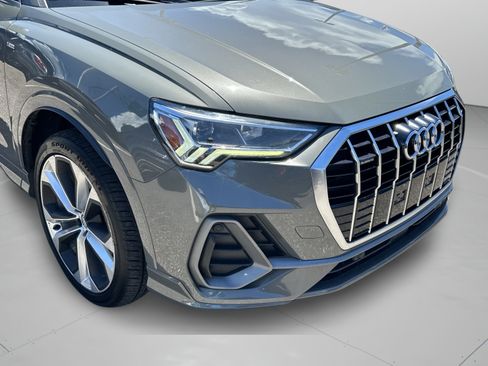 Used 2019 Audi Q3 2.0T Premium Plus w/ Premium Plus Package AWD/4WD image 37