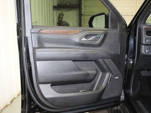 Used 2022 Chevrolet Tahoe High Country AWD/4WD image 4