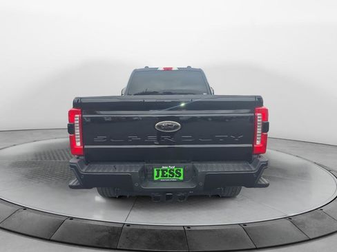 Certified 2025 Ford F350 Lariat w/ Black Appearance Package image 5