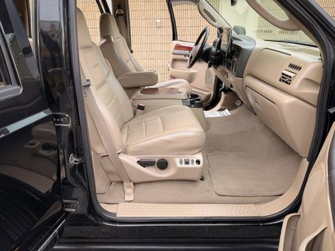 Used 2005 Ford Excursion Limited image 26