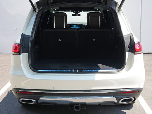 Used 2022 Mercedes-Benz GLS 450 4MATIC w/ Warmth & Comfort Package image 10