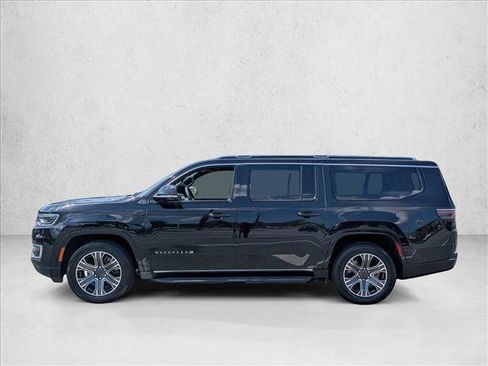 Used 2024 Jeep Wagoneer L Series II w/ Flexible Seating Group image 10