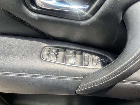 Used 2018 INFINITI QX80 4WD w/ Driver Assistance Package image 11
