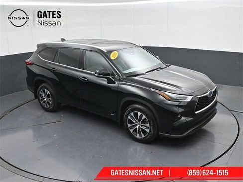 Used 2022 Toyota Highlander XLE image 44