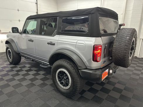 Used 2022 Ford Bronco Big Bend w/ Sasquatch Package image 7