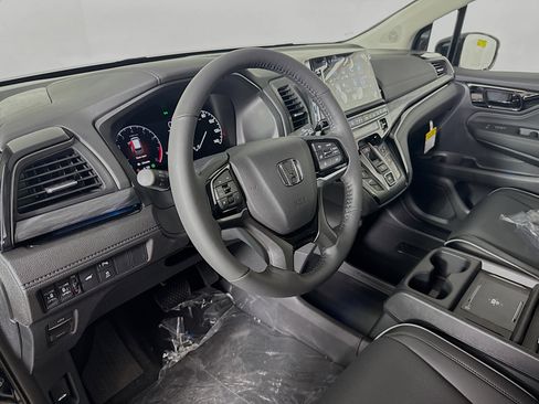 New 2026 Honda Odyssey Elite image 8