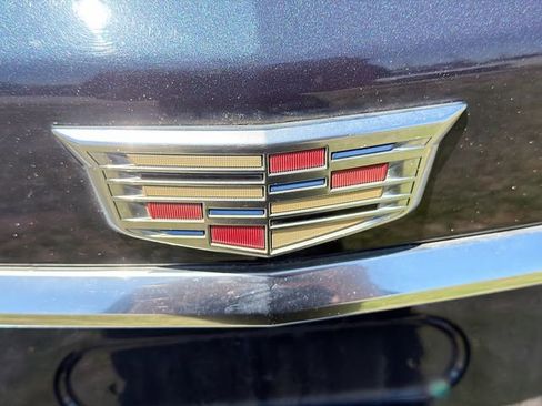 Used 2018 Cadillac XT5 FWD image 10