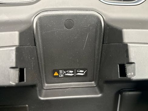 Used 2023 Chevrolet Silverado 1500 RST w/ Convenience Package II AWD/4WD image 17