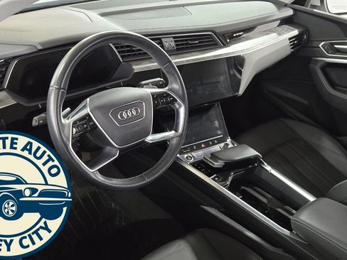 Used 2024 Audi Q8 e-tron Premium Plus AWD/4WD image 10