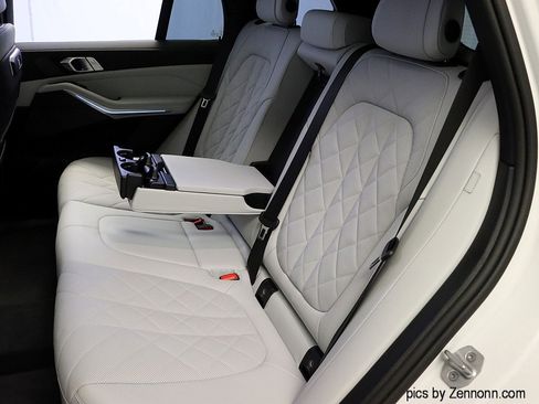 Used 2026 BMW X5 xDrive50e w/ Climate Comfort Package image 13