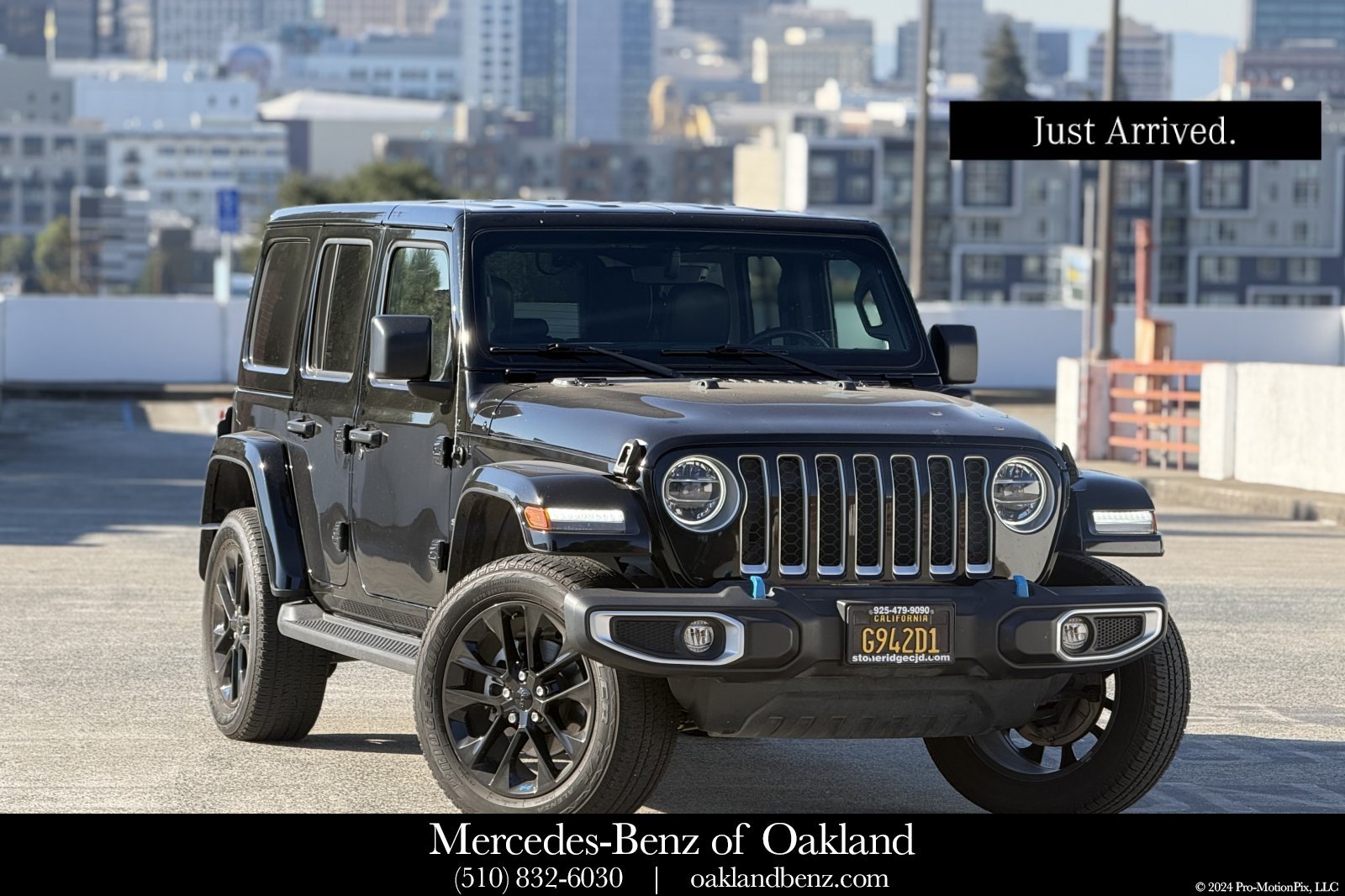 Used 2022 Jeep Wrangler Unlimited Sahara AWD/4WD image 1