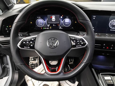 Certified 2024 Volkswagen GTI SE image 18