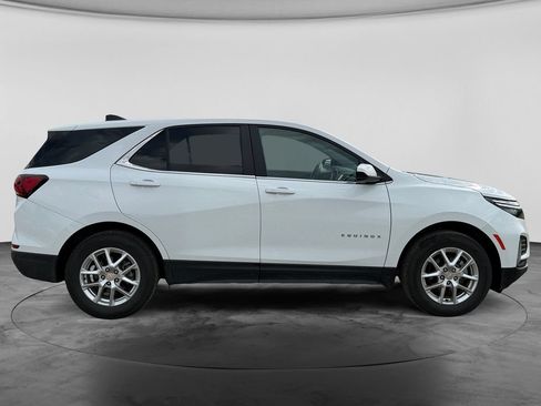 Used 2024 Chevrolet Equinox LT AWD/4WD image 10