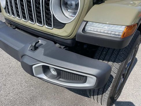 Used 2026 Jeep Wrangler Unlimited Sahara w/ Safety Group AWD/4WD image 32