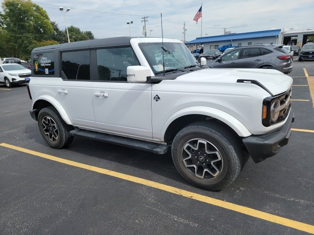 Used 2024 Ford Bronco Outer Banks AWD/4WD image 6