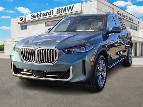 New 2026 BMW X5 xDrive50e w/ Premium Package image 3