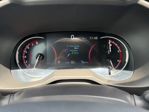 Used 2025 Toyota RAV4 XLE FWD image 14