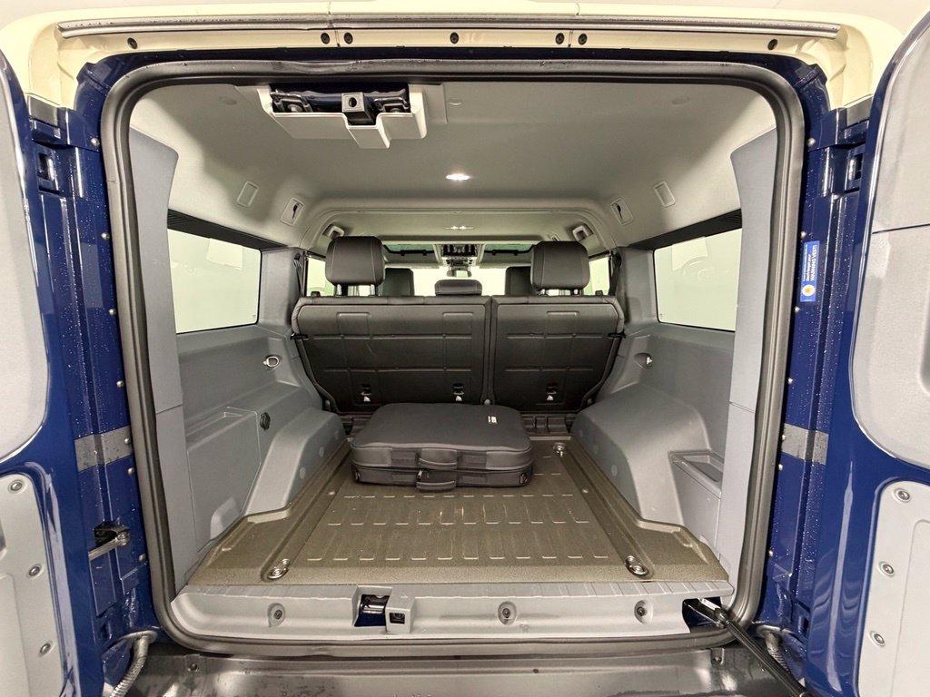 Used 2025 INEOS Grenadier Station Wagon AWD/4WD image 36