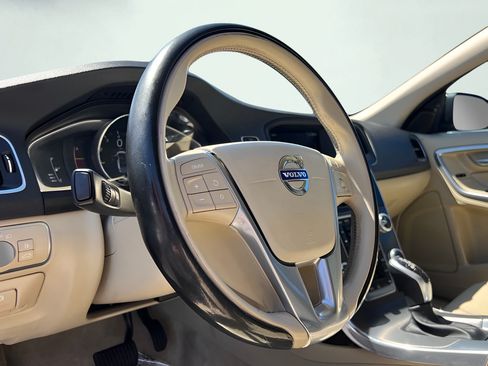 Used 2016 Volvo S60 T5 Premier FWD image 32