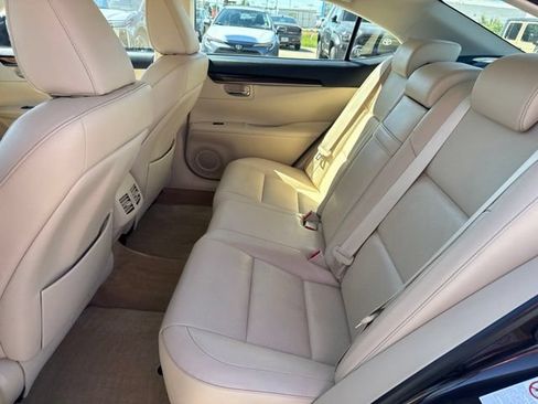 Used 2014 Lexus ES 350 w/ Luxury Package FWD image 11