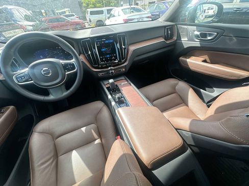 Used 2024 Volvo XC60 T8 Plus w/ Protection Package Premier image 23