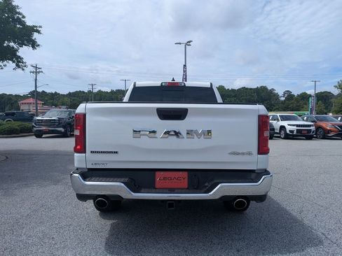 Used 2025 RAM 1500 Big Horn AWD/4WD image 7