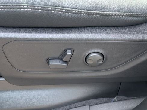 New 2026 RAM 1500 Big Horn AWD/4WD image 19