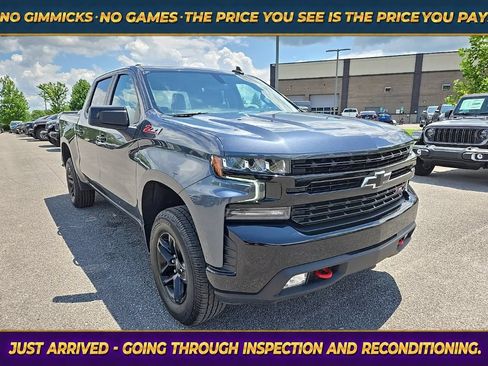 Used 2021 Chevrolet Silverado 1500 LT Trail Boss w/ Bed Protection Package AWD/4WD image 1