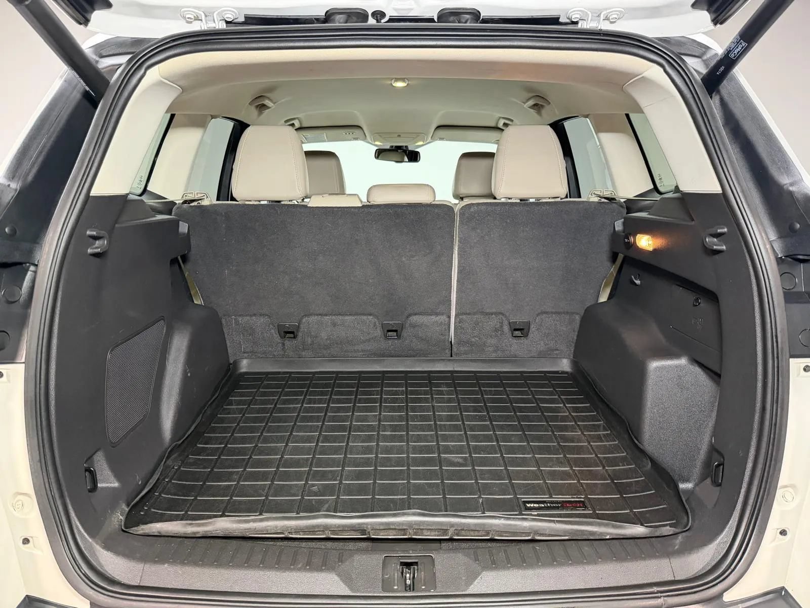 Used 2016 Ford Escape Titanium w/ Equipment Group 301A FWD image 14