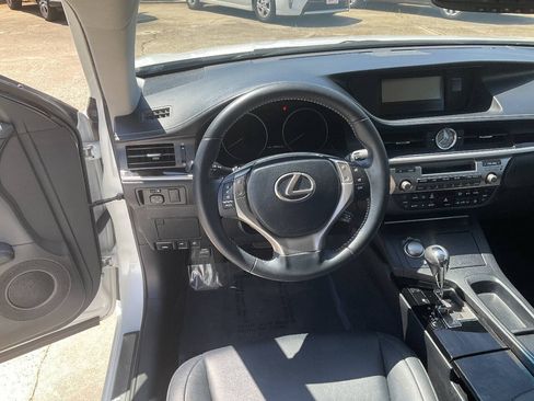Used 2014 Lexus ES 350 FWD image 15